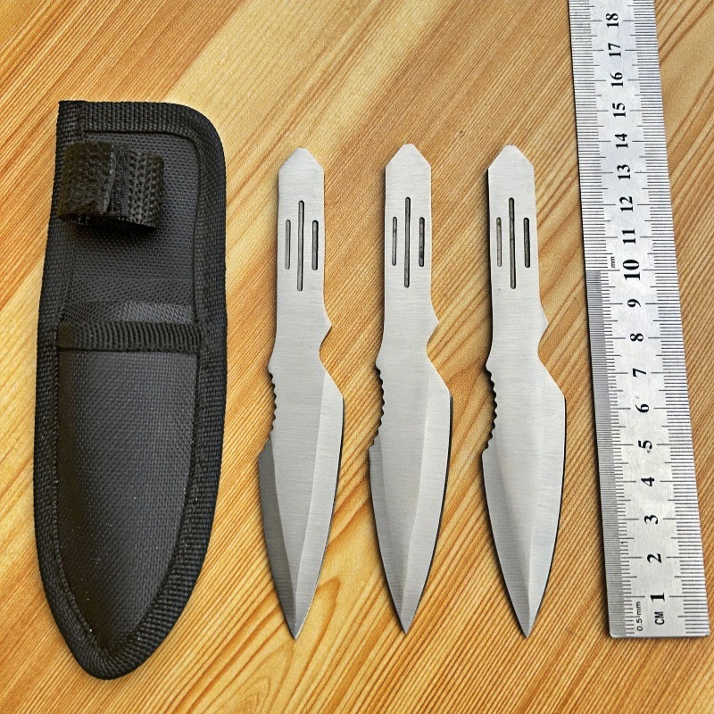 Set di coltelli da lancio da allenamento YF050 – 3 pezzi, Satinato Set di coltelli da lancio da allenamento YF050 – 3 pezzi, Satinato