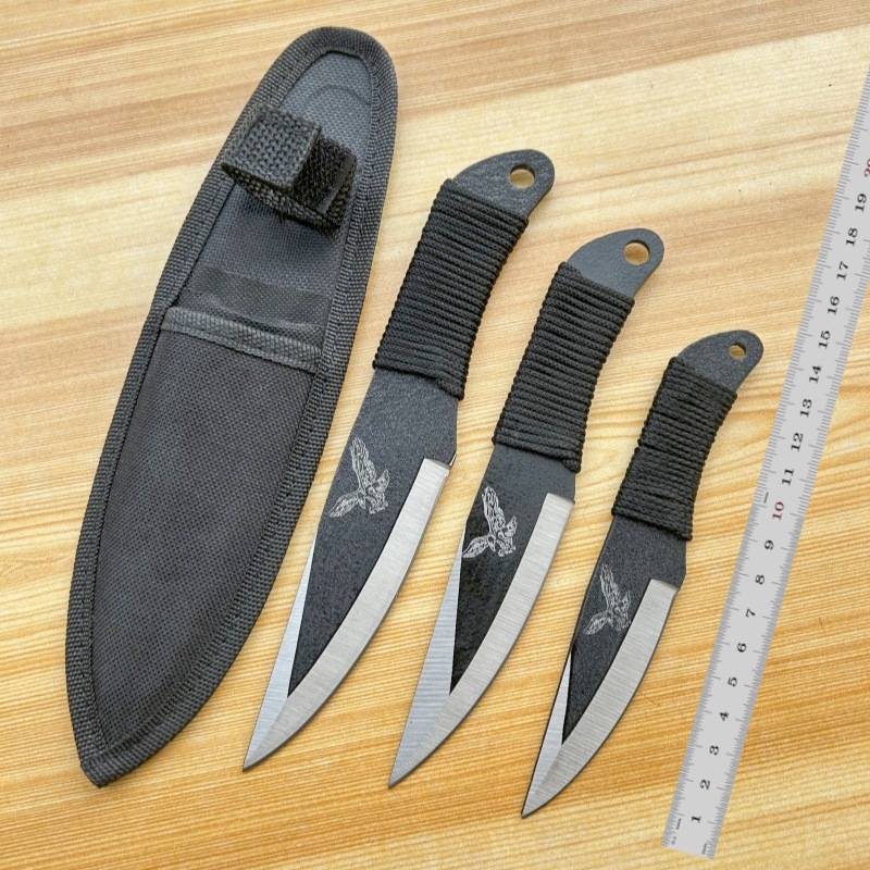 Set di coltelli da lancio da allenamento YF079-3 – 3 pezzi, Bianco Set di coltelli da lancio da allenamento YF079-3 – 3 pezzi, Bianco
